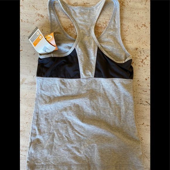 NWT Champion Grey Workout Tank Size Small - Picture 2 of 5